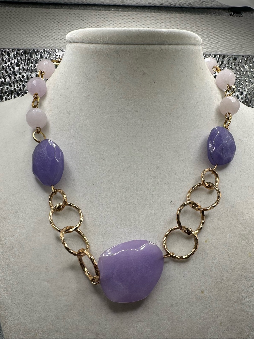 NWT Lydell NYC Lavender Stone & Hammered Gold Link Statement Necklace